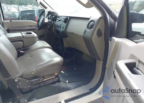 2009 Ford F350 Super Duty из США, поврежденный, VIN 1FDSW30589EA60883